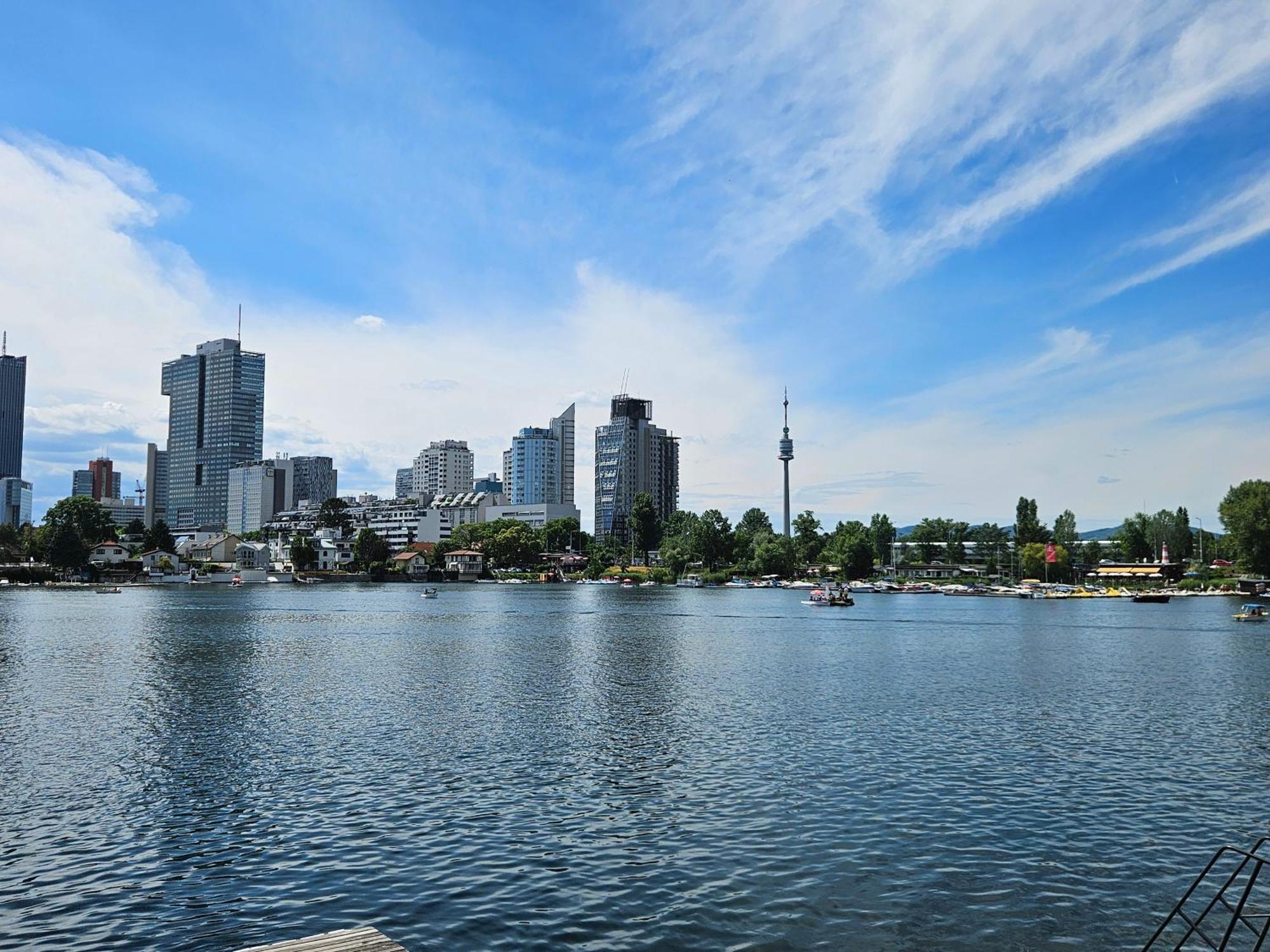 Yuki'S Place - Un-Vic, Danube Beach And Subway Near To Downtown Viena Exterior foto